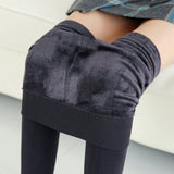 FLEECE LEGGINGS.